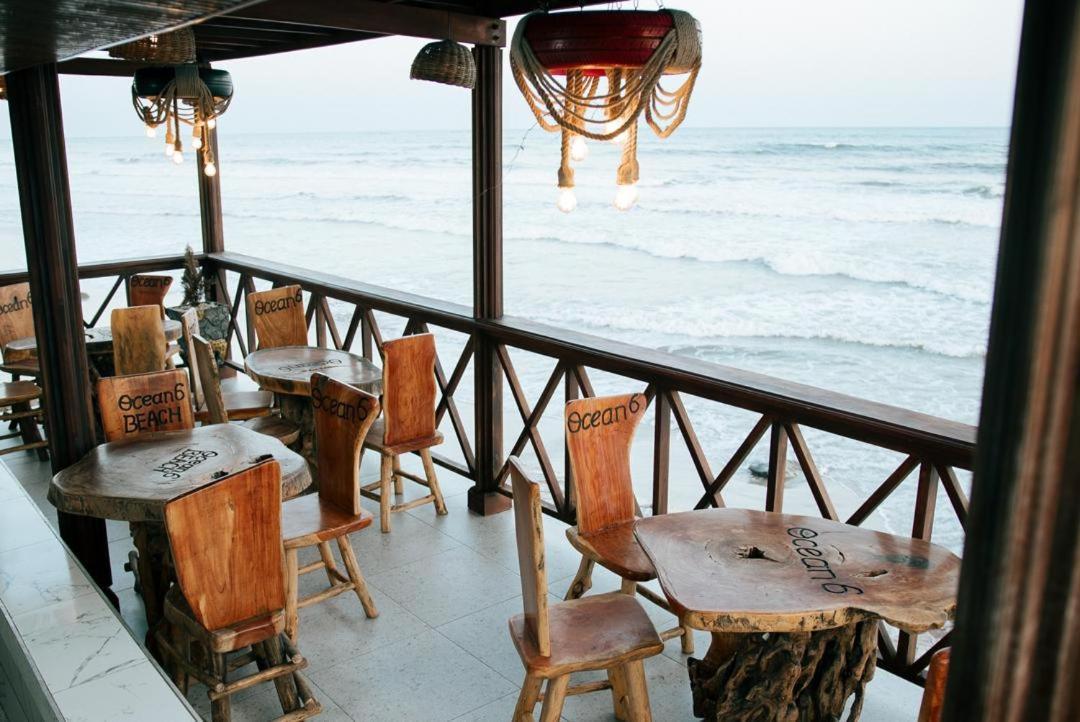 Hotel Ocean6 Kokrobite Zewnętrze zdjęcie